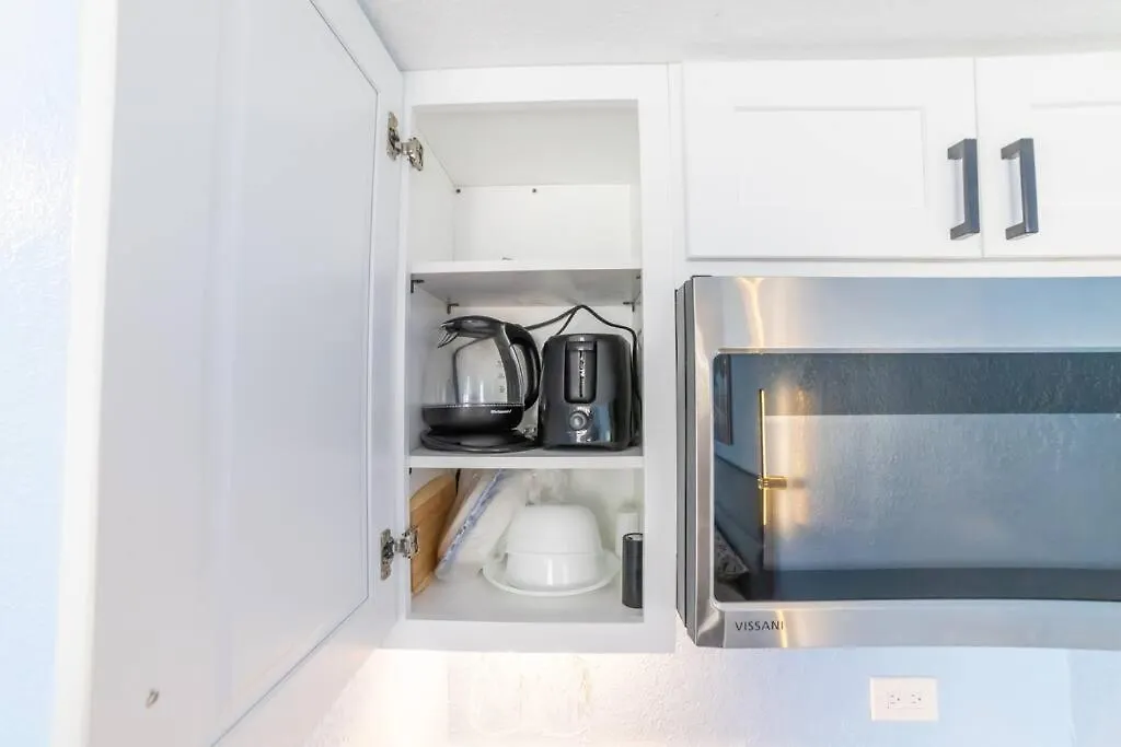 Trendy Studio In The Heart Of Honolulu - 21F